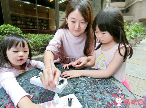 台灣製 一撕即卸指尖玩彩