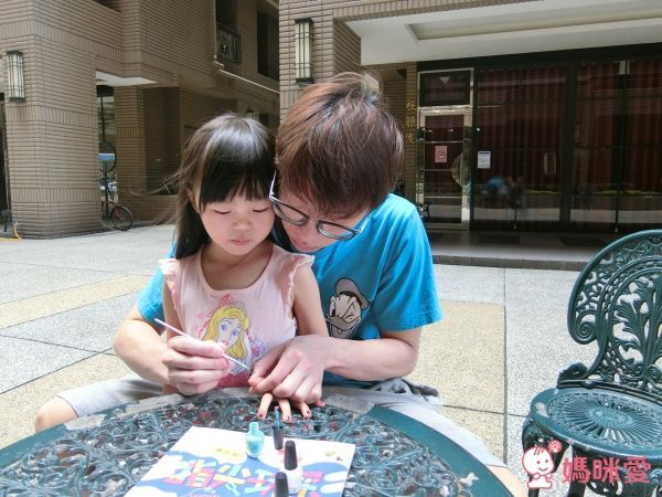 台灣製 一撕即卸指尖玩彩