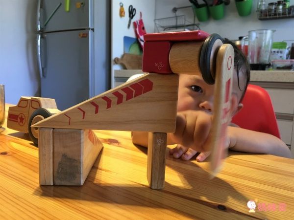 Tegu 磁性積木 - 25件特技小組-飛躍號