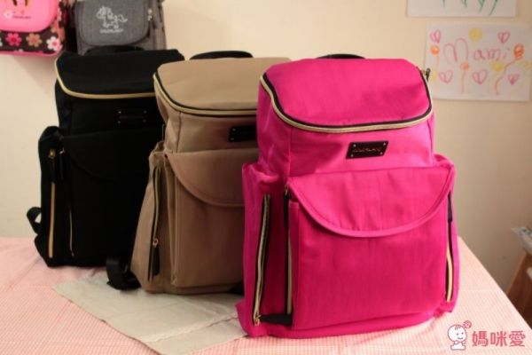 Colorland 方形開口時尚後背包