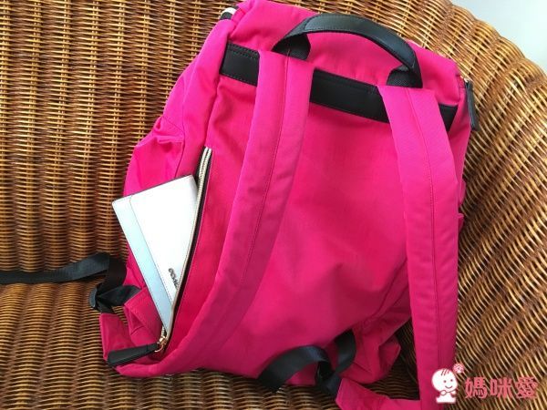 Colorland 方形開口時尚後背包
