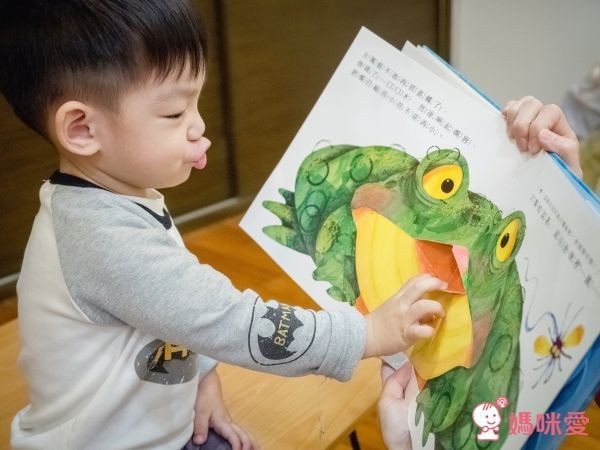 上誼精選：低幼齡寶寶操作遊戲書 0歲起親子共玩