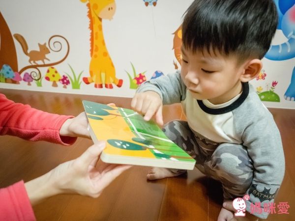 上誼精選：低幼齡寶寶操作遊戲書 0歲起親子共玩