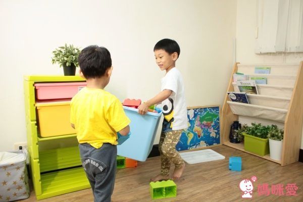 NiceGoods - 桑尼童趣組合收納櫃-2中2小格(DIY組裝)