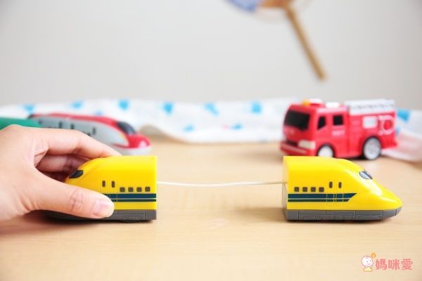 【日本PILOT】魔法變色洗澡家家酒 / 水陸兩用小車車