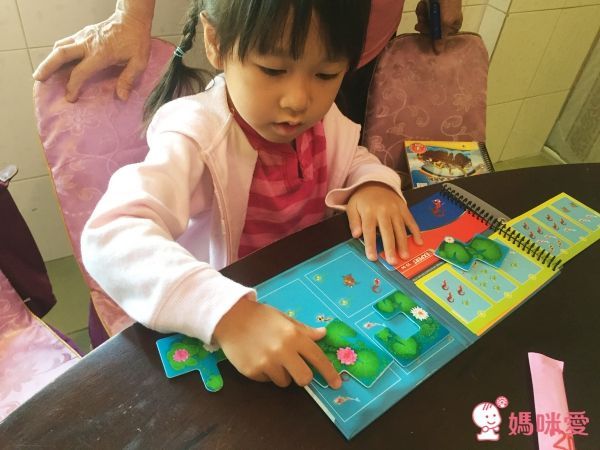 上誼文化 - 比利時SMART GAMES 魔磁隨身系列-鴨鴨家族-6歲以上