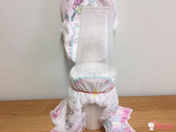 美國限定幫寶適Hello Kitty拉拉褲" width=