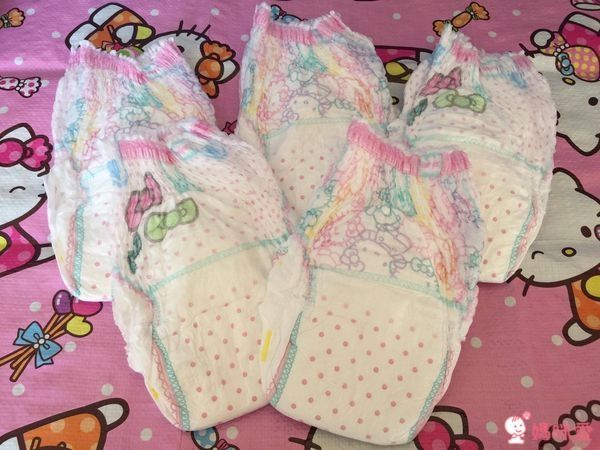 美國限定幫寶適Hello Kitty拉拉褲" width=