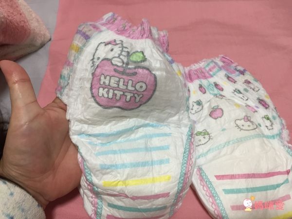 美國限定幫寶適Hello Kitty拉拉褲" width=