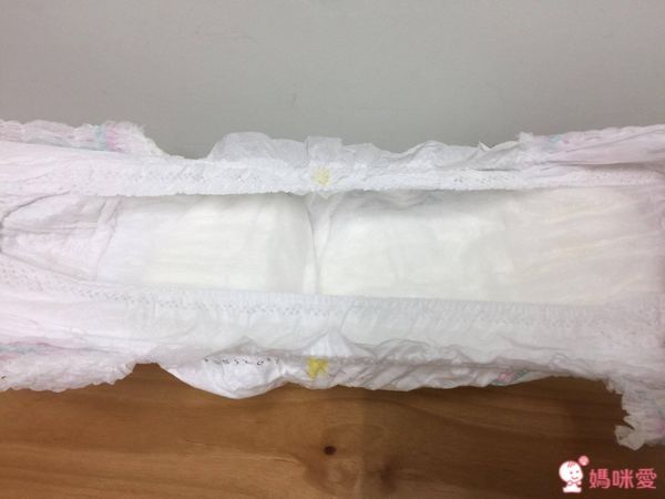 美國限定幫寶適Hello Kitty拉拉褲" width=