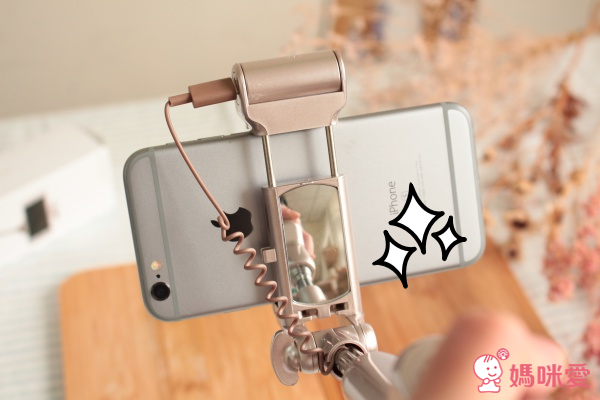 ［多功能自拍神器］3 in 1 藍芽＋補光＋鏡子 高質感自拍棒