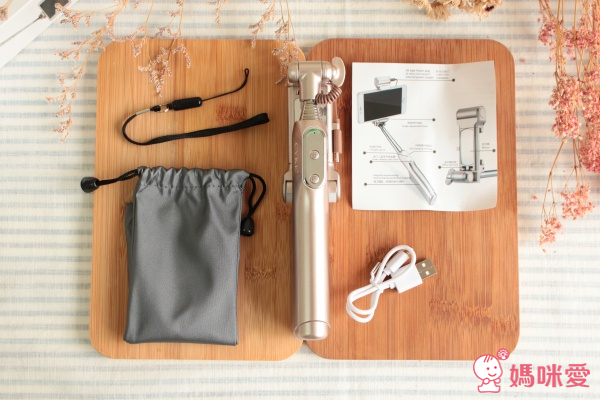 ［多功能自拍神器］3 in 1 藍芽＋補光＋鏡子 高質感自拍棒