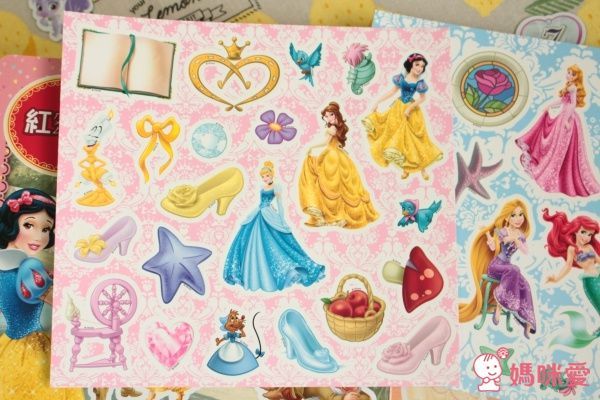 【迪士尼公主&湯瑪士小火車】中文遊戲書系列