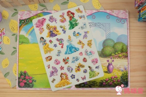 【迪士尼公主&湯瑪士小火車】中文遊戲書系列