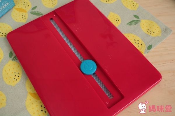 【迪士尼公主&湯瑪士小火車】中文遊戲書系列