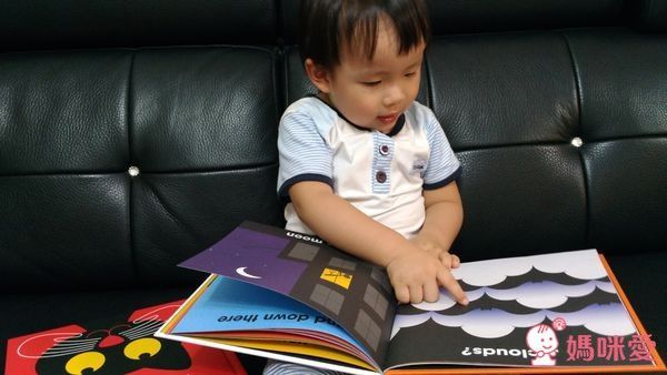 英國Patrick George透明膠片書幼兒五感系列+Magic Painting Book♥美感療癒畫本