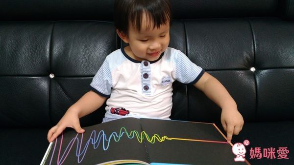 英國Patrick George透明膠片書幼兒五感系列+Magic Painting Book♥美感療癒畫本