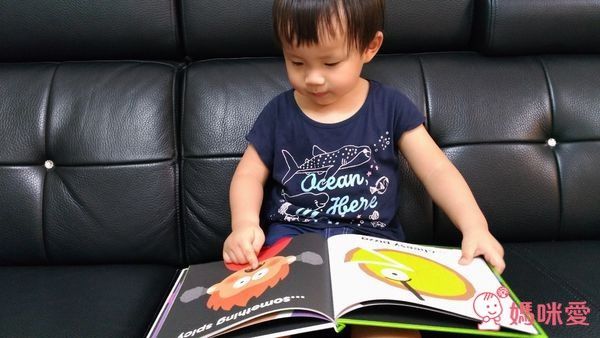 英國Patrick George透明膠片書幼兒五感系列+Magic Painting Book♥美感療癒畫本