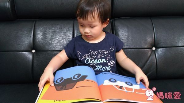 英國Patrick George透明膠片書幼兒五感系列+Magic Painting Book♥美感療癒畫本