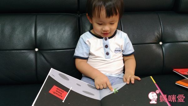 英國Patrick George透明膠片書幼兒五感系列+Magic Painting Book♥美感療癒畫本