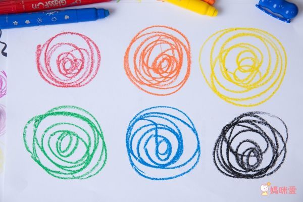 韓國 AMOS - 12色玻璃蠟筆