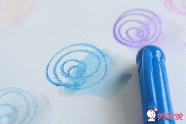 韓國 AMOS - 12色粗款神奇水蠟筆