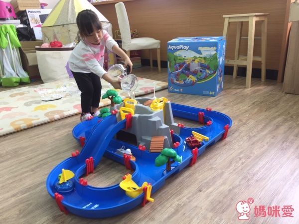 瑞典 Aquaplay - 【豪華版】漂漂河水上樂園玩具-520 ((105X115X22cm))