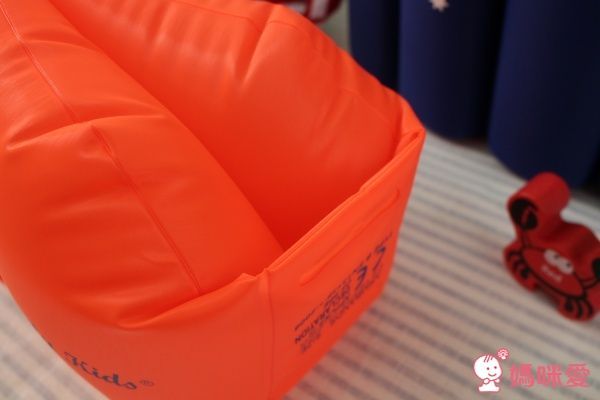 德國 Beverlykids 浮力學習泳衣