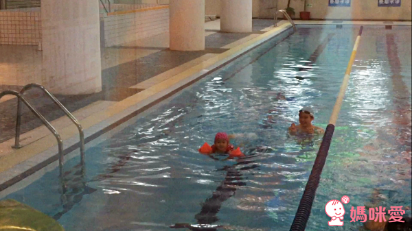 德國 Beverlykids 浮力泳衣 / 泳帽 / 蛙鏡 / 臂圈