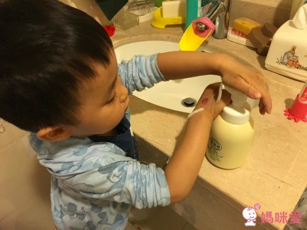 ãæ¥æ¬shachihataãæ´æç·´ç¿å°ç« 