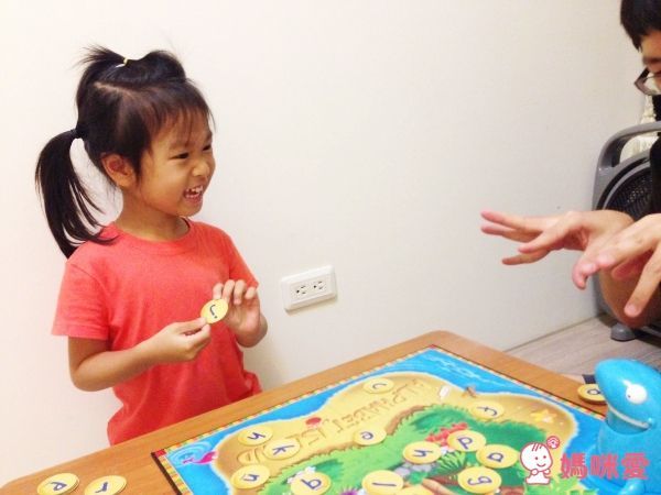 美國 Learning Resources - 益智教具-字母小島