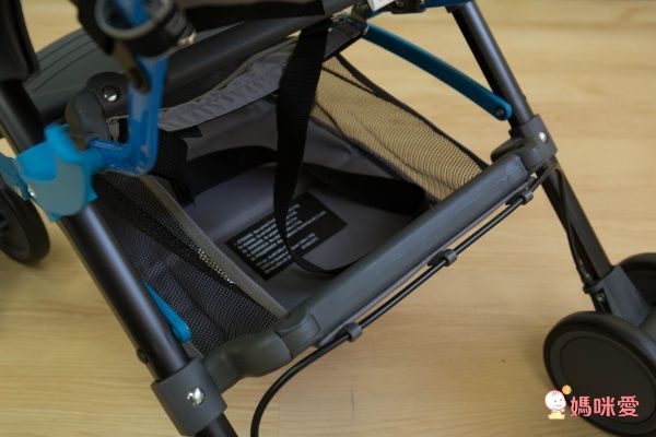 義大利 Pali AIGO 輕量摺疊推車