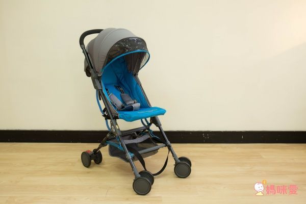 義大利 Pali AIGO 輕量摺疊推車