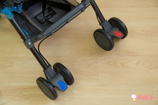 義大利 Pali AIGO 輕量摺疊推車