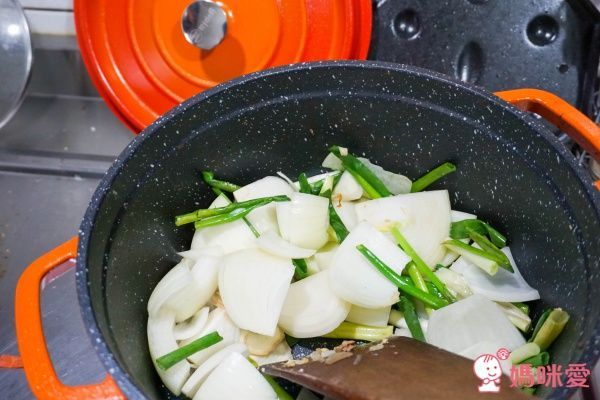 日本 Gioia 輕量琺瑯鋁鑄鍋