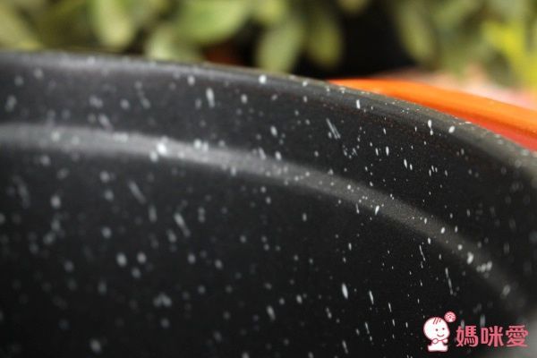 日本 Gioia 琺瑯鋁鑄鍋！上手度極高，炒菜、煮飯、煲湯一鍋搞定！