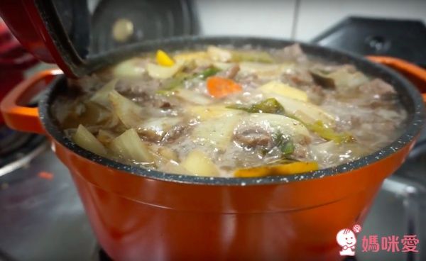 日本 Gioia 琺瑯鋁鑄鍋！上手度極高，炒菜、煮飯、煲湯一鍋搞定！