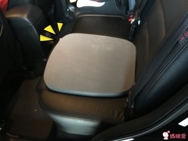 Combi 輕量化幼兒汽座 Coccoro II EG