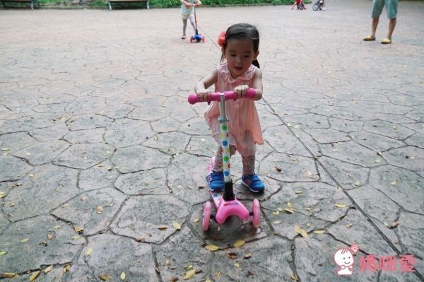 英國 Kiddimoto - 炫光摺疊滑板車Plus-粉紅邦妮 (95~140cm/40kg內)