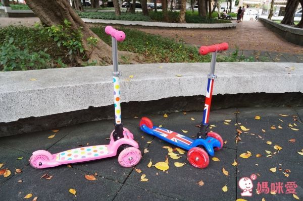 英國 Kiddimoto - 炫光摺疊滑板車Plus-粉紅邦妮 (95~140cm/40kg內)