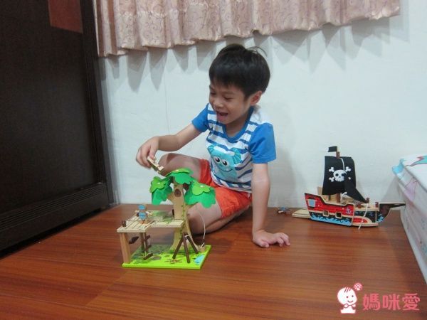 澳洲 UDEAS - QPACK主題樂園-樹屋