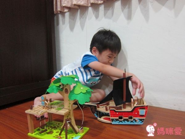 澳洲 UDEAS - QPACK主題樂園-樹屋