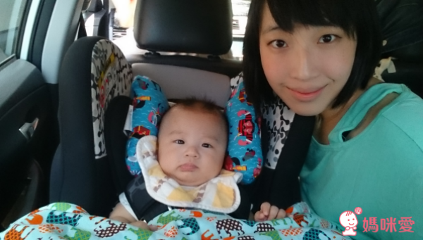 【 美國 Rocking Baby 】嬰兒護頸枕 X 親膚顆粒毯 X 顆粒圍兜