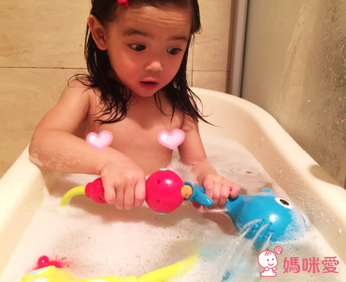 以色列 Yookidoo - 噴水鯨魚蓮蓬頭套組