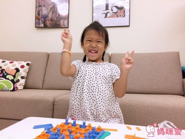 訓練小手抓握力!美國【Learning Resources 桌遊】