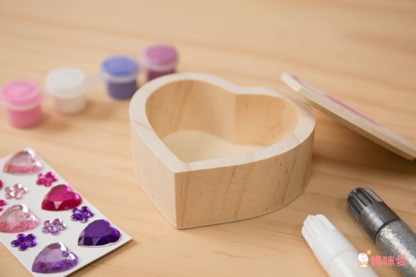 美國瑪莉莎 Melissa & Doug - MD 勞作DIY-木製愛心珠寶盒