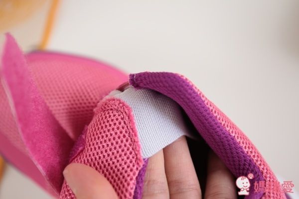 日本KenKenPa 超輕量魔鬼氈透氣網眼小童運動鞋