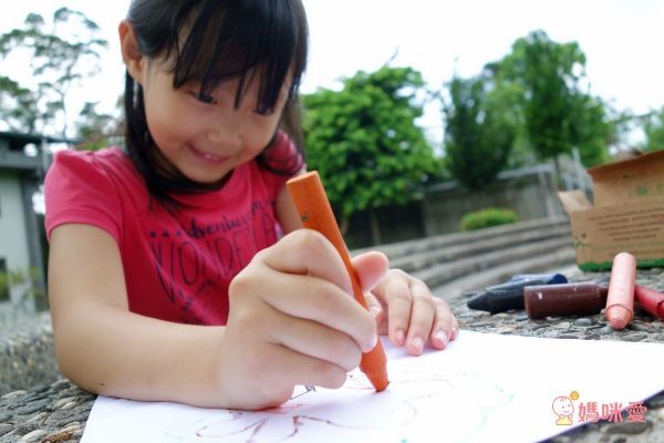 紐西蘭 Honey Sticks - 純天然蜂蠟無毒蠟筆-1歲以上寶寶適用-矮胖型-12色