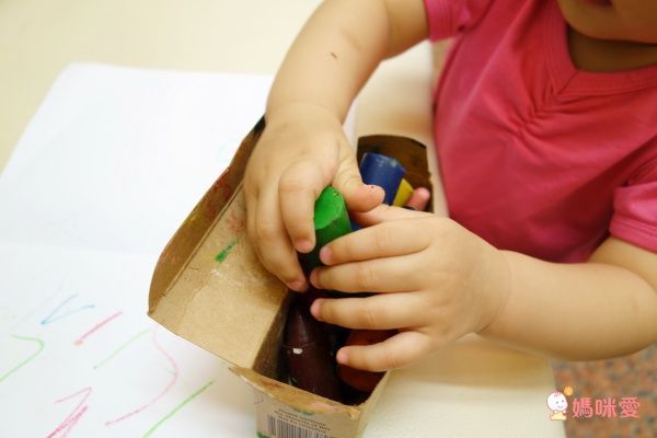 紐西蘭 Honey Sticks - 純天然蜂蠟無毒蠟筆-1歲以上寶寶適用-矮胖型-12色