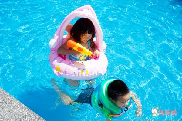 專為嬰幼兒設計的泳具【韓國Winnie Connie】